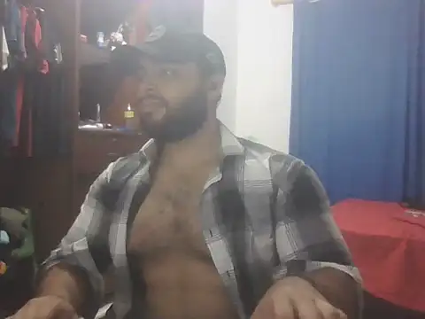 Snapshot of Bearmachin chatting on 05/07/26, 03:23 Bearmachin online show from 05/07/26, 03:23