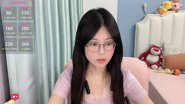 Snapshot of Luna-666 chatting on 07/21/26, 03:47 Luna-666 online show from 07/21/26, 03:47