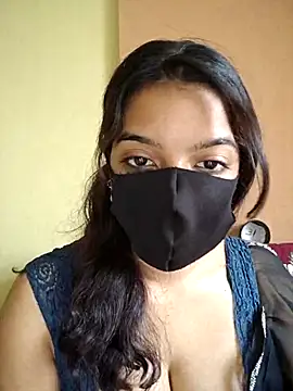 vanika2000 online show from 05/19/26, 05:47