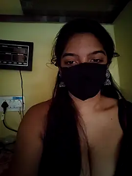 Snapshot of vanika2000 chatting on 07/01/26, 04:36 vanika2000 online show from 07/01/26, 04:36