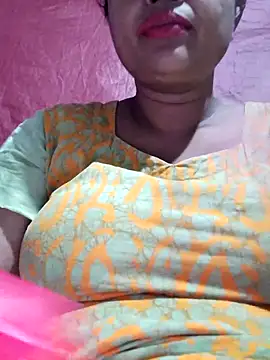 Snapshot of Gulapi_N chatting on 06/07/26, 01:15 Gulapi N online show from 06/07/26, 01:15