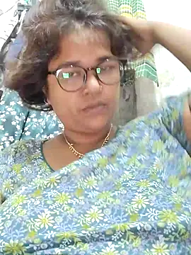 Snapshot of Gulapi_N chatting on 07/21/26, 02:08 Gulapi N online show from 07/21/26, 02:08