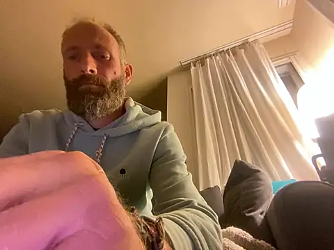 thefrenchi09 online show from 05/01/26, 02:16