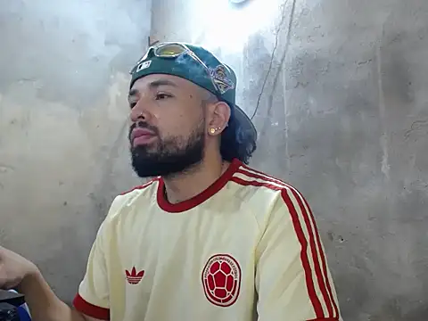 camilorestrepo77 online show from 05/03/26, 08:37