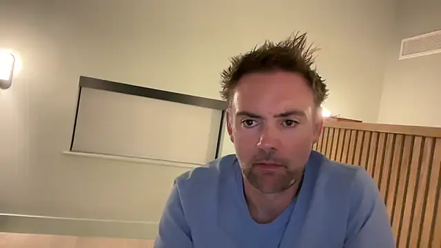 BronzeShowtime67 online show from 05/06/26, 09:42