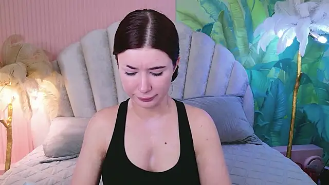 Gina lima online show from 06/09/26, 08:53
