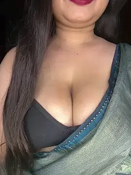 Naughty pooja44 online show from 05/09/26, 08:52