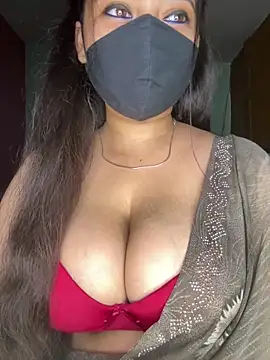 Naughty pooja44 online show from 05/21/26, 06:37
