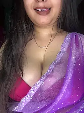 Naughty pooja44 online show from 05/31/26, 07:26