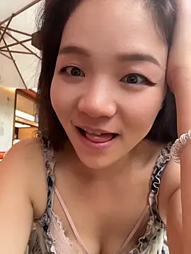 Snapshot of xiaochengzi505 chatting on 06/15/26, 10:17 xiaochengzi505 online show from 06/15/26, 10:17