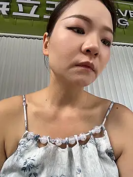 xiaochengzi505 online show from 07/12/26, 01:07