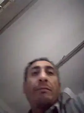 Snapshot of Alejandro83bsf chatting on 05/17/26, 05:05 Alejandro83bsf online show from 05/17/26, 05:05