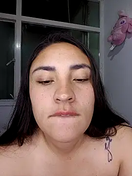 Snapshot of -brendda- chatting on 07/05/26, 04:19 -brendda- online show from 07/05/26, 04:19
