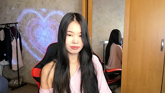 Snapshot of Akiba_cute chatting on 05/14/26, 12:34 Akiba cute online show from 05/14/26, 12:34