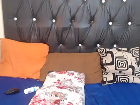 QueensBettyX96 online show from 05/06/26, 12:43