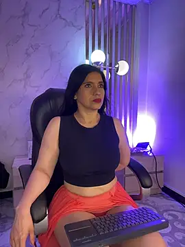 Dalila 5 online show from 07/17/26, 07:30