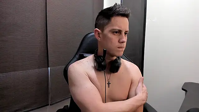 KendricTorres online show from 07/10/26, 01:47