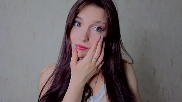 Snapshot of georgymaryhi chatting on 06/26/26, 02:10 georgymaryhi online show from 06/26/26, 02:10