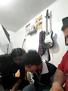 PaidFlirtSeeker online show from 04/29/26, 08:59