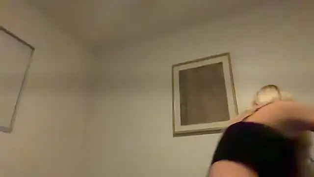 Snapshot of kenziesmithh chatting on 05/19/26, 05:14 kenziesmithh online show from 05/19/26, 05:14