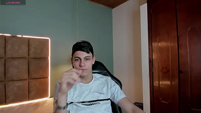 Ethanx18  online show from 06/29/26, 09:04