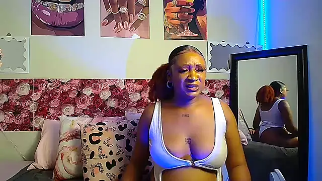 EnchantingLisa online show from 06/04/26, 04:57
