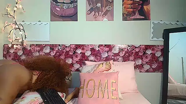 EnchantingLisa online show from 07/03/26, 12:50