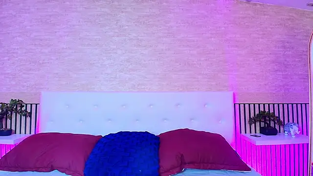 AshleyGross  online show from 05/15/26, 07:43