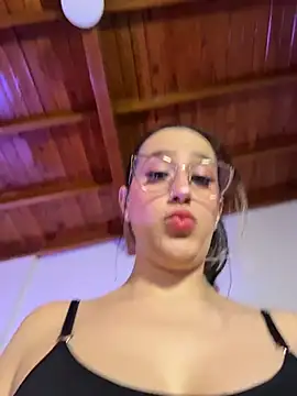 RenataVelasquez online show from 07/13/26, 04:15