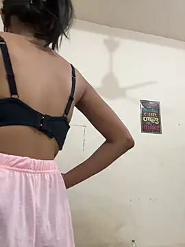 sassyygurl online show from 06/28/26, 04:02
