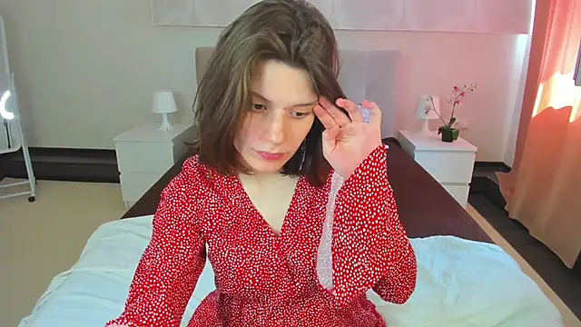 Snapshot of Kira_Be11 chatting on 05/28/26, 06:43 Kira Be11 online show from 05/28/26, 06:43