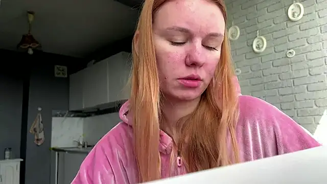 DalilaNeubig online show from 04/29/26, 07:12