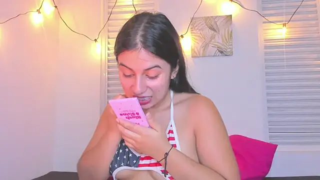 VictoriaaLopez online show from 07/04/26, 02:01