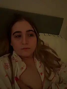Taylormillie471 online show from 05/06/26, 11:32