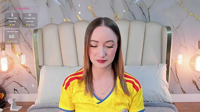 Hannah Lane online show from 06/27/26, 12:22