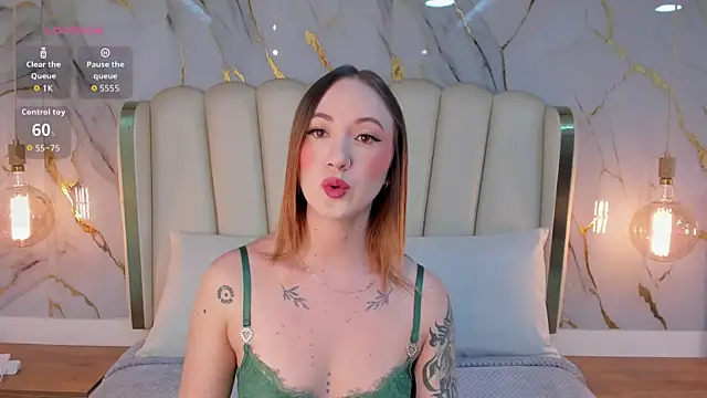 Hannah Lane online show from 07/25/26, 12:36