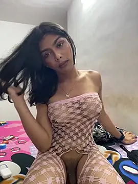 Snapshot of Mayra_xx chatting on 07/23/26, 06:17 Mayra xx online show from 07/23/26, 06:17