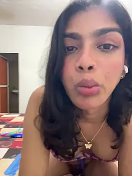 Snapshot of Mayra_xx chatting on 07/28/26, 08:01 Mayra xx online show from 07/28/26, 08:01