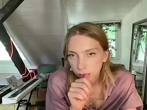 Snapshot of AnnaDarko chatting on 06/19/26, 02:54 AnnaDarko online show from 06/19/26, 02:54