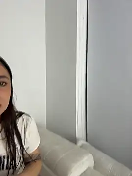 EmilyCxx online show from 06/12/26, 03:49