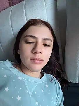 EmilyCxx online show from 08/06/26, 11:06