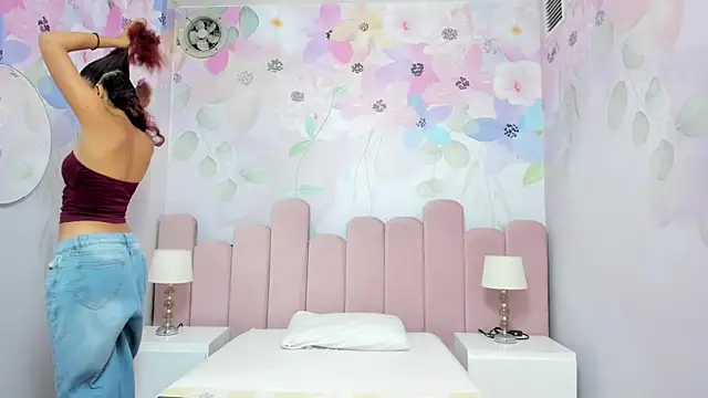 Miabloom19  online show from 07/02/26, 02:11