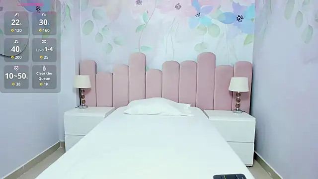 Miabloom19  online show from 07/30/26, 11:04