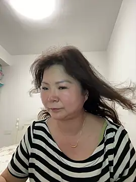 Snapshot of linda51863 chatting on 05/23/26, 01:15 linda51863 online show from 05/23/26, 01:15