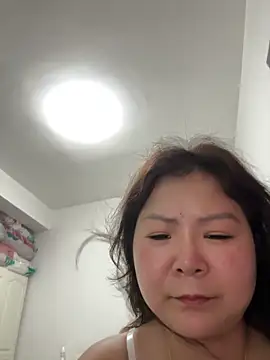 Snapshot of linda51863 chatting on 05/25/26, 12:55 linda51863 online show from 05/25/26, 12:55