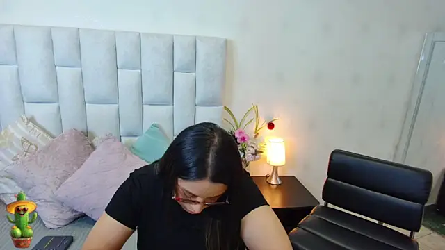 Antonella Bose online show from 05/12/26, 12:35