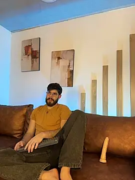 Snapshot of DomBoy_ chatting on 06/03/26, 08:25 DomBoy online show from 06/03/26, 08:25