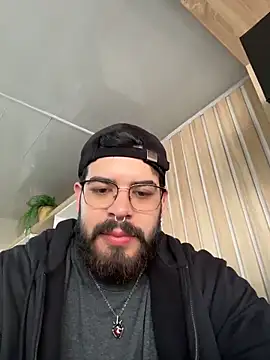 Snapshot of DomBoy_ chatting on 06/05/26, 07:41 DomBoy online show from 06/05/26, 07:41