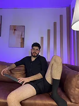 Snapshot of DomBoy_ chatting on 06/10/26, 08:19 DomBoy online show from 06/10/26, 08:19