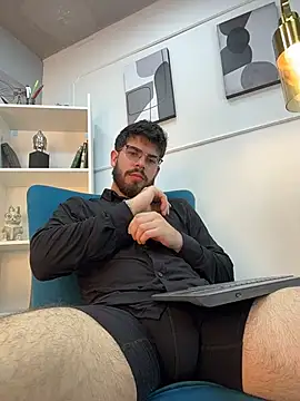 Snapshot of DomBoy_ chatting on 06/13/26, 08:07 DomBoy online show from 06/13/26, 08:07